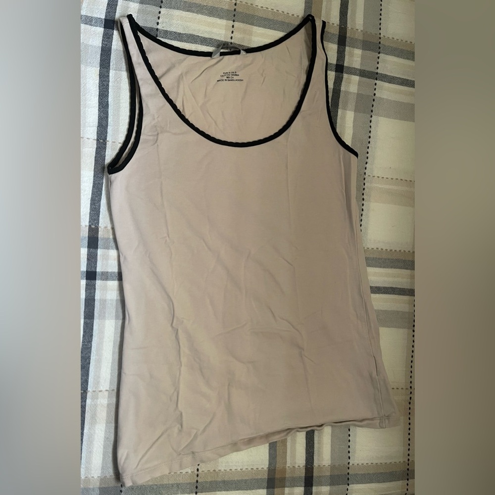 H&M Cream Tank Top with Black Trim - Picture 4 of 4